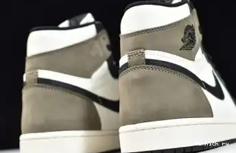 OG JORDAN HIGH 1 AIR MOCHA' 'DARK RETRO 0702